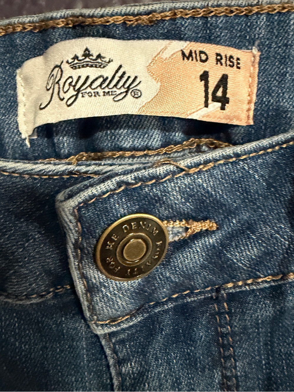 Royalty For Me Floral Embroidered Mid Rise Straight-Leg Jeans NWT - Picture 6 of 9